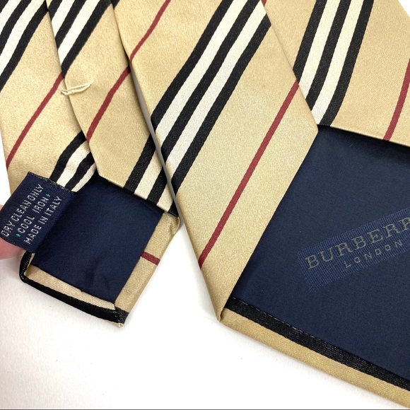 Authentic Burberry Blue Label Mens Silk Tie - Picture 3 of 5